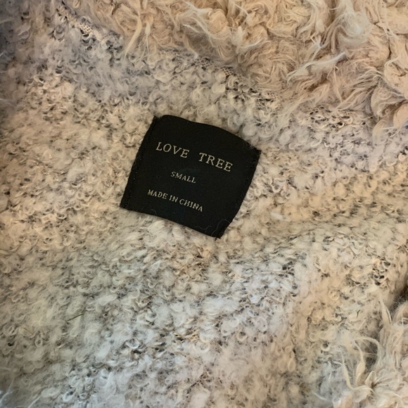 Vest - Picture 4 of 4